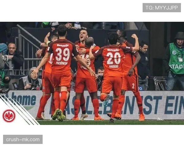 法兰克福战术解析：近期攻防体系与中场组织走势清晰